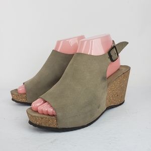 Bio-Gold Wedge Sandals Taupe Leather Ankle Strap Peep Toe
